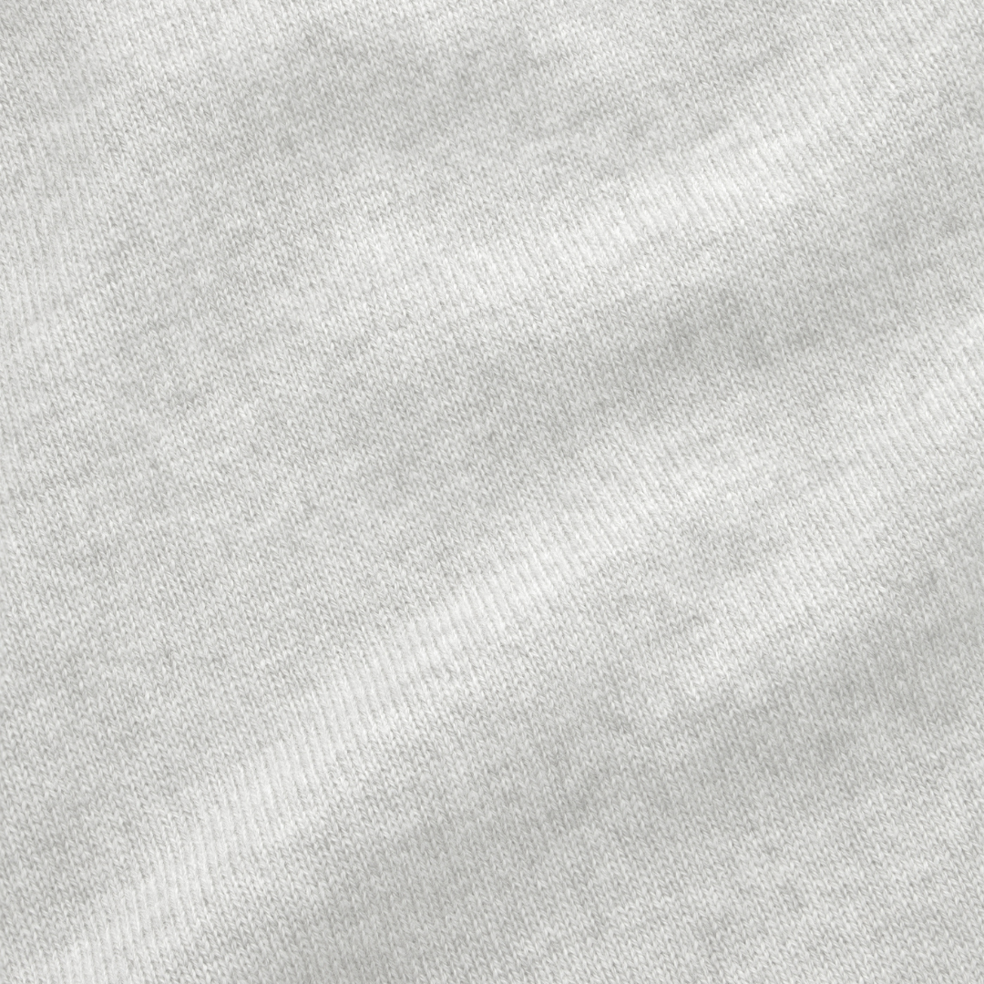 Soft cashmere texture of the Subellotti Luno Crewneck Ghiaccio Grey Italian knitwear